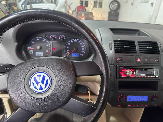 Volkswagen - polo - 1.4-16v comfortline - 40-nk-fp - afbeelding 18 van  18