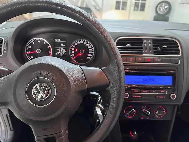 Volkswagen - polo - 1.4-16v comfortline - 46-lxf-2 - afbeelding 2 van  19