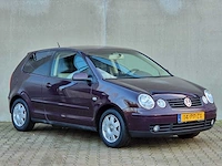 Volkswagen - polo - 1.4-16v highline - 14-pp-zx - 2004 - afbeelding 12 van  23