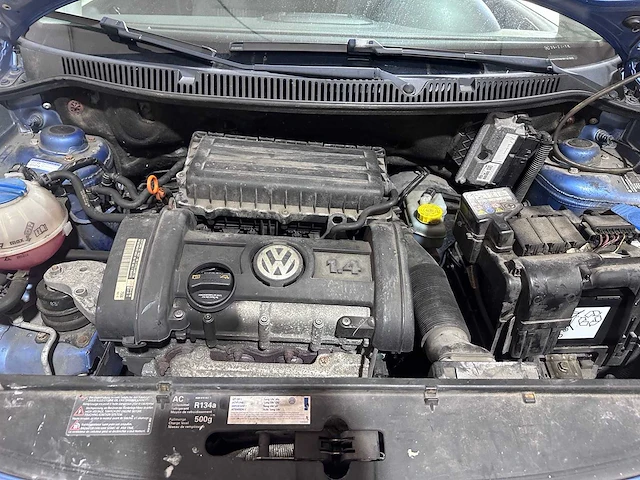 Volkswagen - polo - 1.4-16v optive - 35-zj-tk - afbeelding 8 van  16