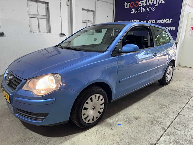 Volkswagen - polo - 1.4-16v optive - 35-zj-tk - afbeelding 1 van  16
