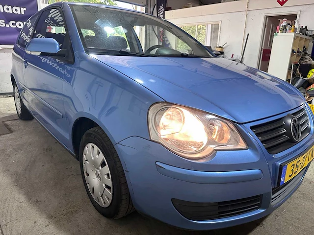 Volkswagen - polo - 1.4-16v optive - 35-zj-tk - afbeelding 13 van  16