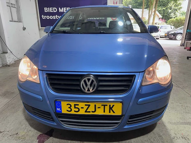 Volkswagen - polo - 1.4-16v optive - 35-zj-tk - afbeelding 14 van  16