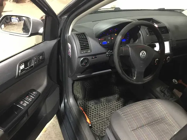 Volkswagen - polo - 1.4 tdi comfl. bluem - 95-gkf-6 - afbeelding 23 van  23