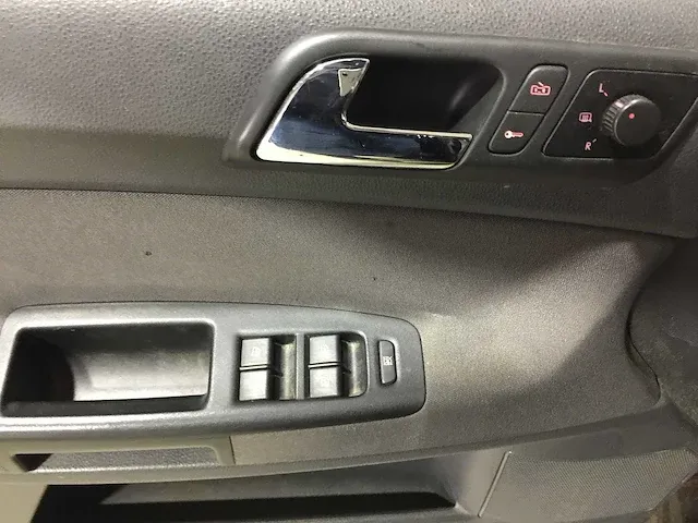 Volkswagen - polo - 1.4 tdi trendl bluem - 50-jhv-4 - afbeelding 4 van  19