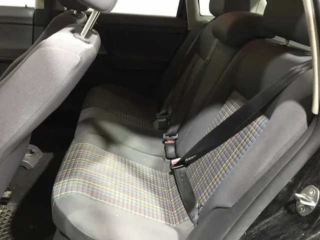 Volkswagen - polo - 1.4 tdi trendl bluem - 50-jhv-4 - afbeelding 8 van  19
