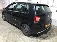 Volkswagen - polo - 1.4 tdi trendl bluem - 50-jhv-4 - afbeelding 13 van  19