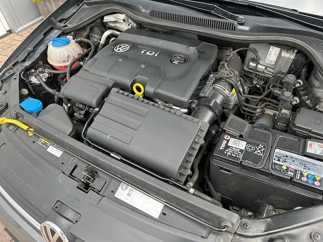 Volkswagen - polo - 90pk tdi highline - personenauto - afbeelding 8 van  17