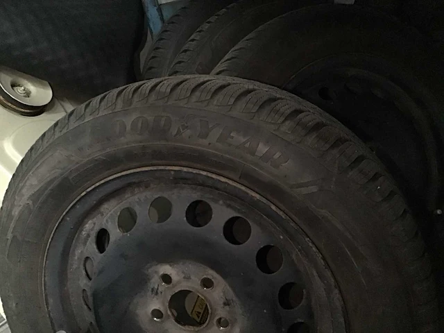 Volkswagen - polo - velg (4x) - afbeelding 2 van  5