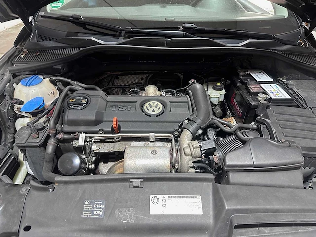Volkswagen - scirocco - 1.4 tsi highline - t-585-ls - afbeelding 17 van  18