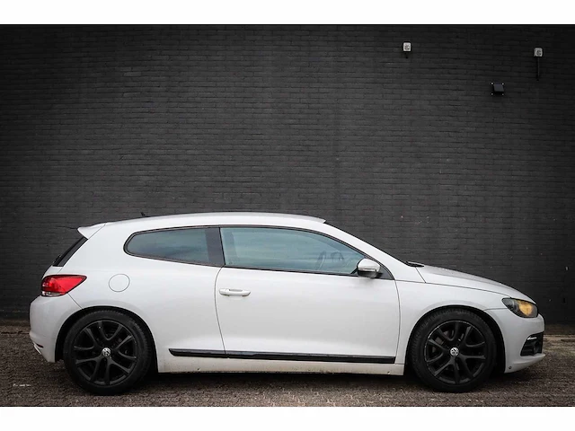 Volkswagen - scirocco - 2.0 tsi 90-ngx-8 - afbeelding 11 van  17