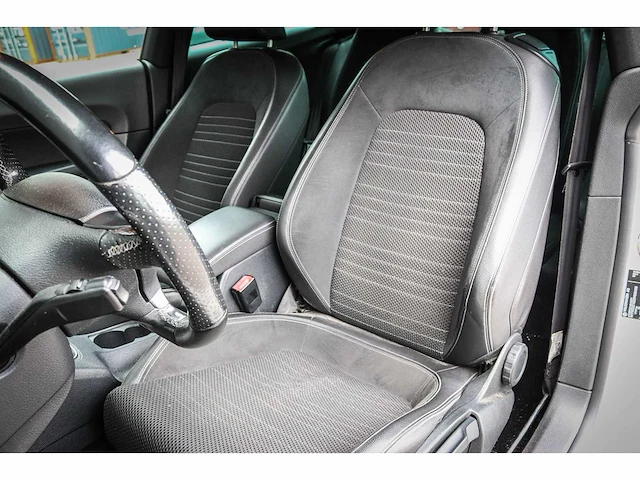 Volkswagen - scirocco - 2.0 tsi 90-ngx-8 - afbeelding 16 van  17