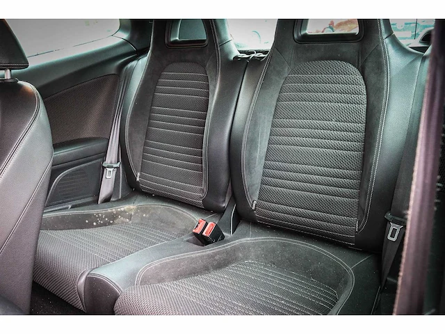 Volkswagen - scirocco - 2.0 tsi 90-ngx-8 - afbeelding 17 van  17