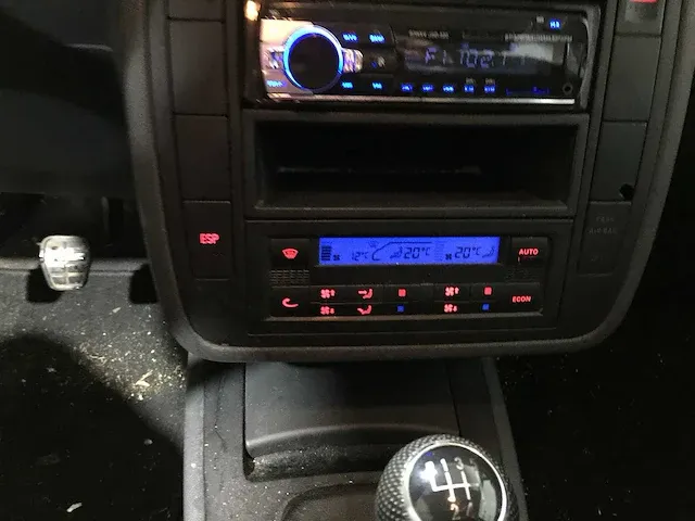 Volkswagen - sharan - 2.0 - 24-sn-bz - afbeelding 14 van  19