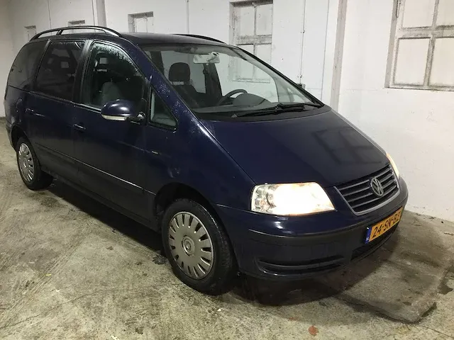 Volkswagen - sharan - 2.0 - 24-sn-bz - afbeelding 7 van  19