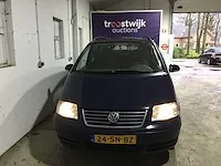 Volkswagen - sharan - 2.0 - 24-sn-bz - afbeelding 8 van  19