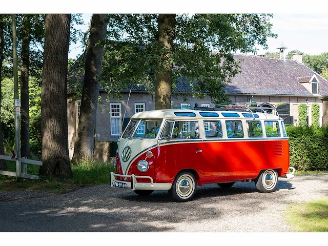Volkswagen - t1 - samba - oldtimer - afbeelding 3 van  9