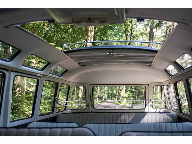 Volkswagen - t1 - samba - oldtimer - afbeelding 7 van  9