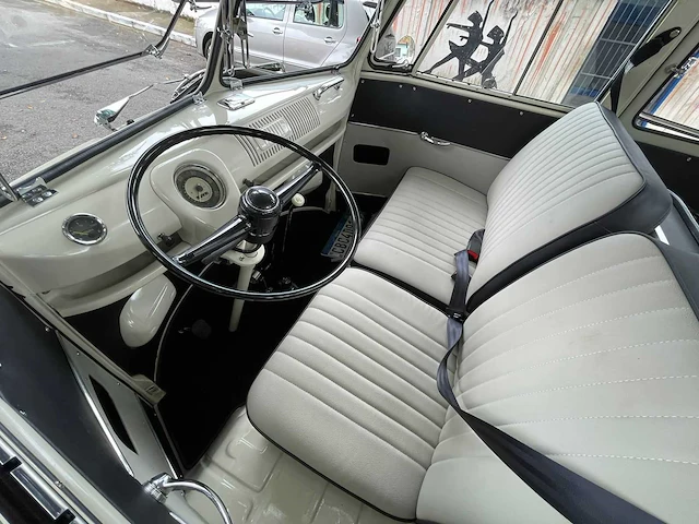Volkswagen - t1 - samba - oldtimer - afbeelding 8 van  9