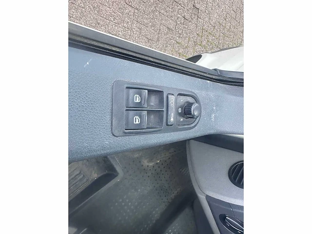 Volkswagen - t5 - kampeerwagen - 59-np-jh - afbeelding 5 van  18
