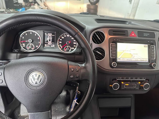 Volkswagen - tiguan - 1.4 tsi sport & style - 48-lns-6 - afbeelding 10 van  22