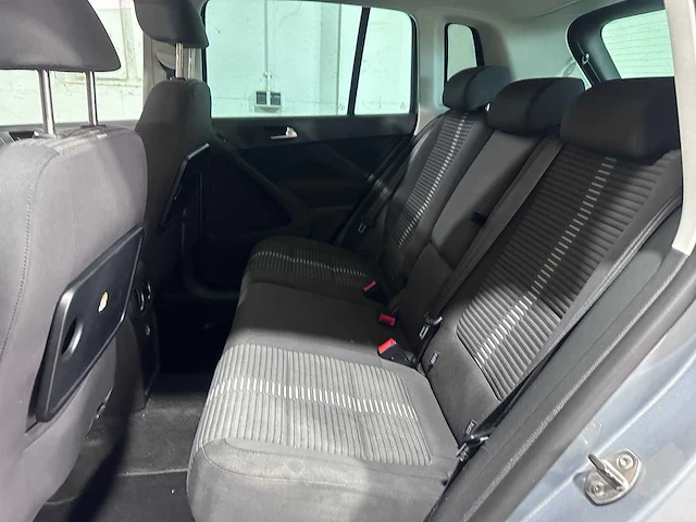Volkswagen - tiguan - 1.4 tsi sport & style - 48-lns-6 - afbeelding 17 van  22