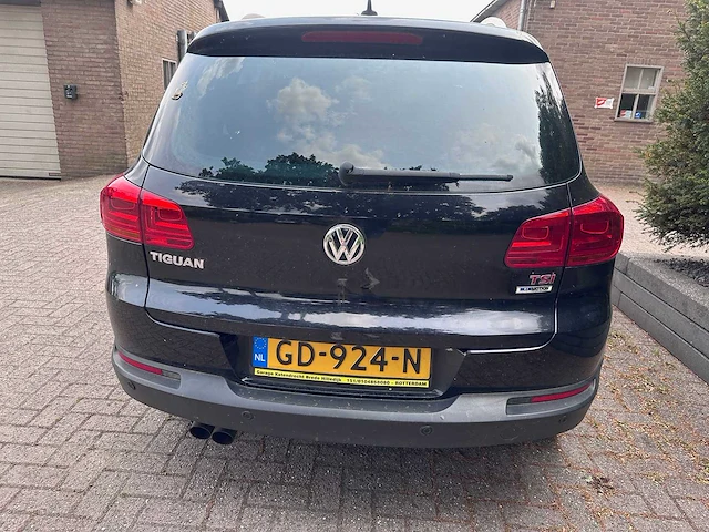 Volkswagen - tiguan - 1.4 tsi sport & style - car - afbeelding 4 van  19