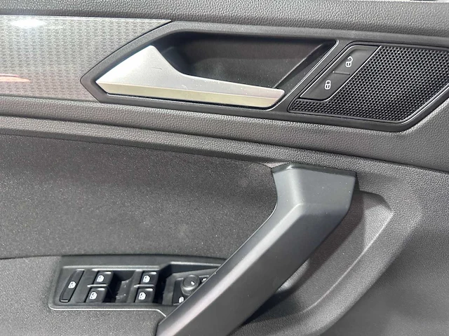 Volkswagen - tiguan - 1.5 tsi dsg 2022- spaanse papieren - afbeelding 4 van  22