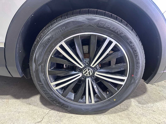 Volkswagen - tiguan - 1.5 tsi dsg 2022- spaanse papieren - afbeelding 13 van  22