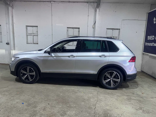 Volkswagen - tiguan - 1.5 tsi dsg 2022- spaanse papieren - afbeelding 12 van  22