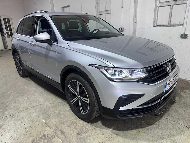 Volkswagen - tiguan - 1.5 tsi dsg 2022- spaanse papieren - afbeelding 20 van  22