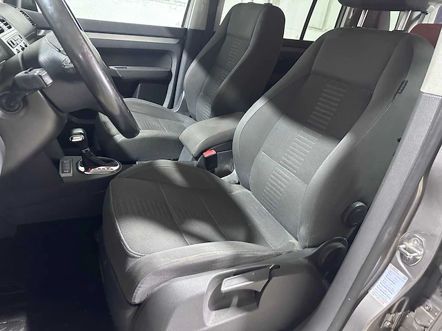 Volkswagen - touran - 1.4 tsi highline dsg - zl-150-g - afbeelding 7 van  22