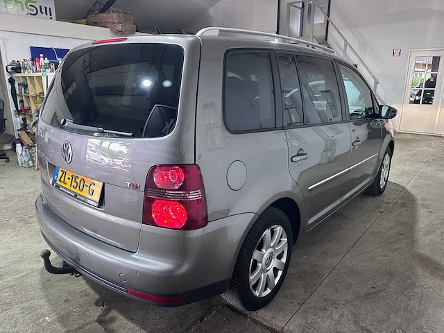 Volkswagen - touran - 1.4 tsi highline dsg - zl-150-g - afbeelding 18 van  22