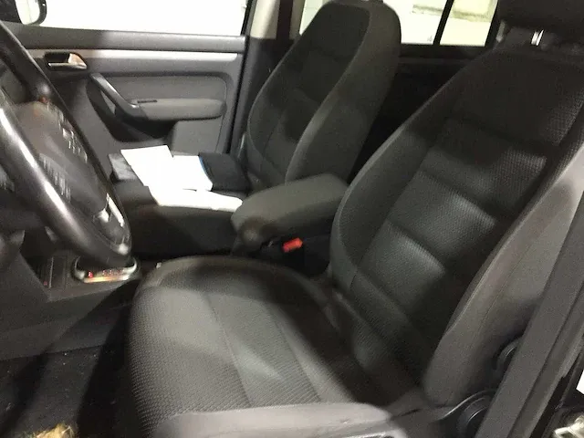 Volkswagen - touran - 1.6 tdi dsg comfortline - 56-rjj-9 - afbeelding 9 van  25