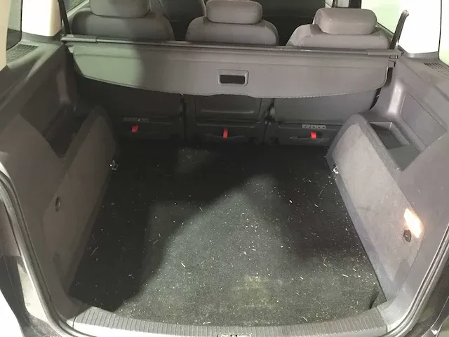 Volkswagen - touran - 1.6 tdi dsg comfortline - 56-rjj-9 - afbeelding 11 van  25