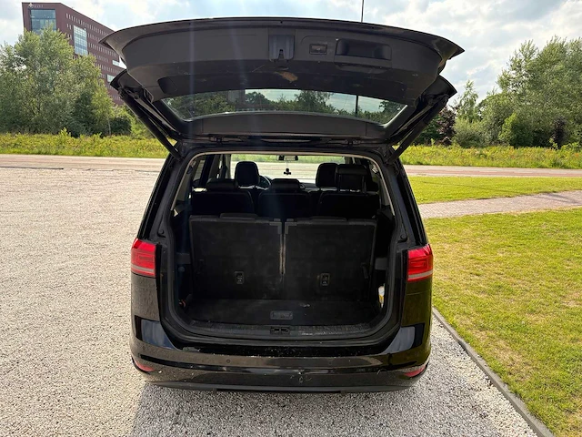 Volkswagen - touran - 1.6 tdi scr con s 7p - n-319-zf - 2018 - afbeelding 20 van  30