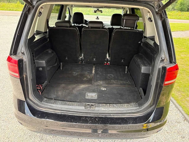 Volkswagen - touran - 1.6 tdi scr con s 7p - n-319-zf - 2018 - afbeelding 22 van  30