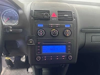 Volkswagen - touran - 2.0-16v fsi trendl. - 30-sn-nk - afbeelding 6 van  20