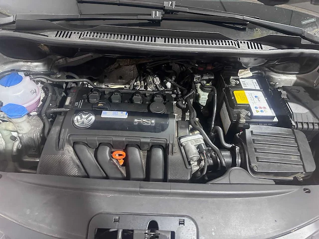 Volkswagen - touran - 2.0-16v fsi trendl. - 30-sn-nk - afbeelding 10 van  20