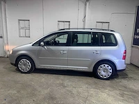 Volkswagen - touran - 2.0-16v fsi trendl. - 30-sn-nk - afbeelding 12 van  20