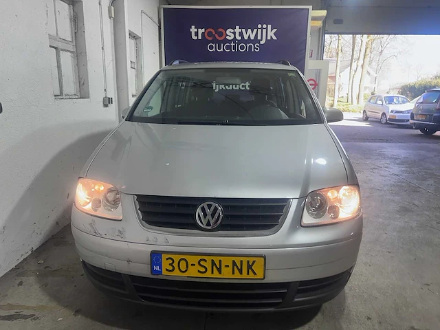 Volkswagen - touran - 2.0-16v fsi trendl. - 30-sn-nk - afbeelding 19 van  20