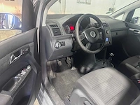 Volkswagen - touran - 2.0-16v fsi trendl. - 30-sn-nk - afbeelding 20 van  20
