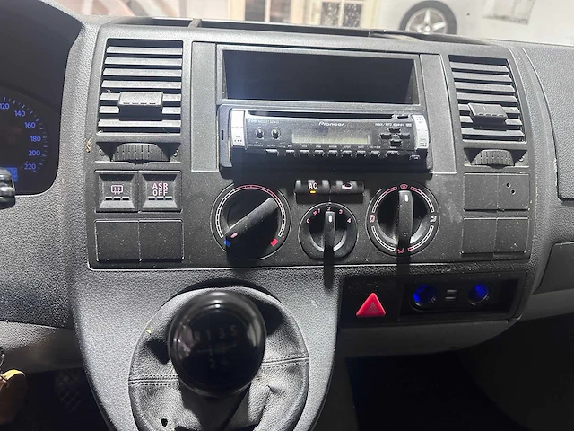 Volkswagen - transporter - 1.9 tdi 300 t800 - 29-bz-lr - afbeelding 14 van  17