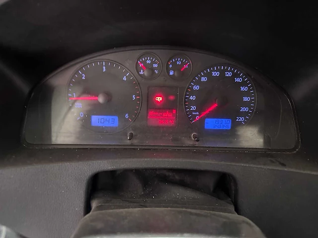 Volkswagen - transporter - 1.9 tdi 300 t800 - 55-vjg-5 - afbeelding 2 van  18