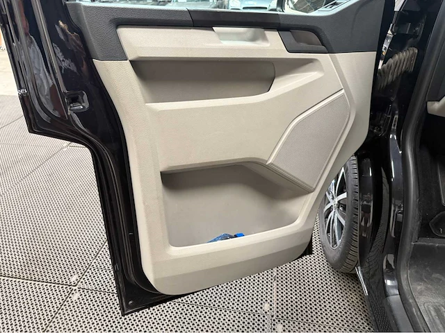 Volkswagen - transporter - 2.0 tdi 150 pk - dubbelcabine - koelwagen - bedrijfswagen - 2018 - afbeelding 6 van  32