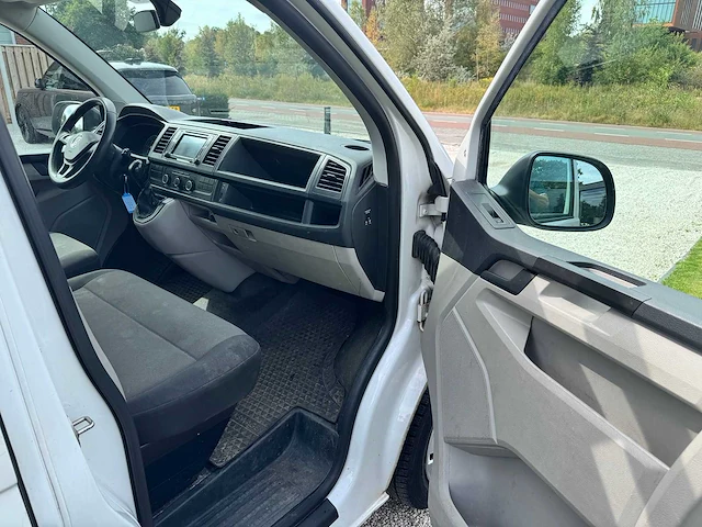 Volkswagen - transporter - 2.0 tdi l1h1 - v-990-zx - 2016 - afbeelding 11 van  22