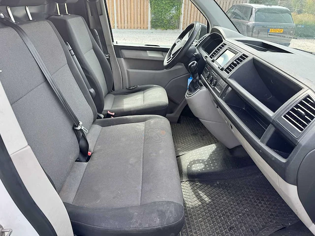Volkswagen - transporter - 2.0 tdi l1h1 - v-990-zx - 2016 - afbeelding 13 van  22