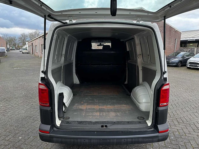 Volkswagen - transporter - 2.0 tdi l1h1 comf. - v-16-jnh - afbeelding 2 van  11