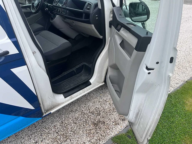 Volkswagen - transporter - 2.0 tdi l1h1 highl. - v-176-xj - afbeelding 19 van  25