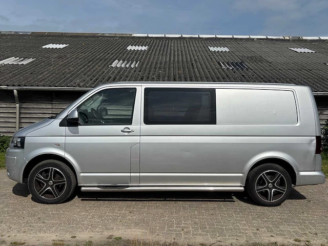 Volkswagen - transporter - 2.0 tdi l2h1 bud. dc - van - afbeelding 12 van  27